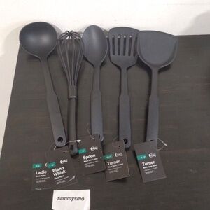 $2- 5pc CHOICE black nylon serving utensils, ladle, whisk, spoon, turner bundle